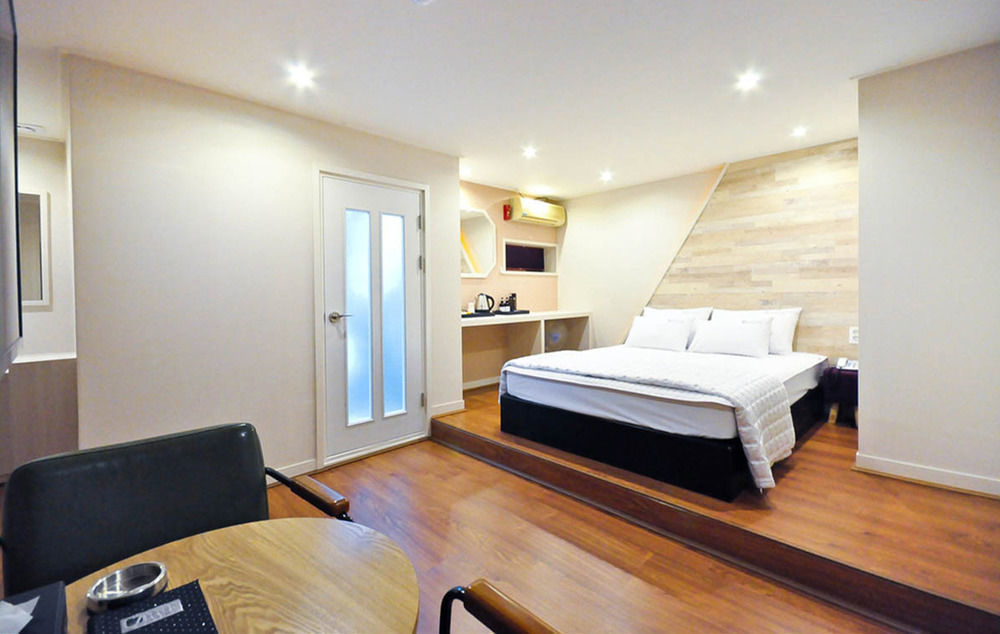Songjeong Im Hotel Пусан Экстерьер фото